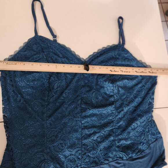 Torrid Bodysuit Womens Plus Size 3 Blue Lace Adjustable Straps Snap - Picture 6 of 13